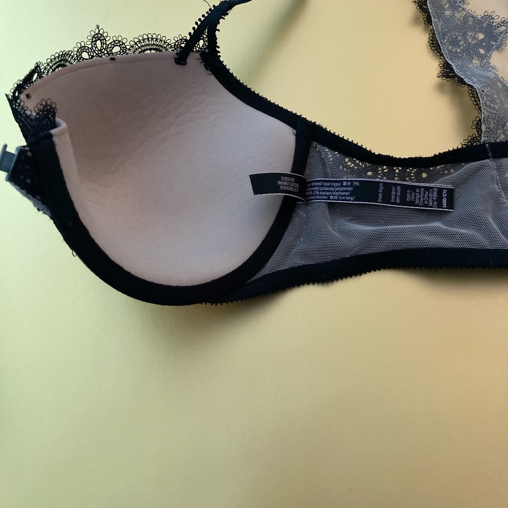 VS Racerback Bra - Picture 4 of 6